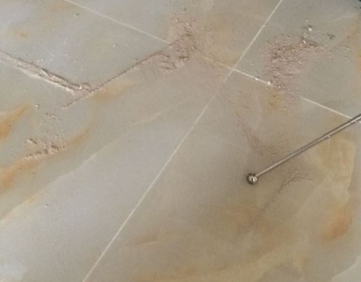 屏边瓷砖空鼓维修公司分享粘合剂选择不当在瓷砖铺贴过程中可能导致以下问题