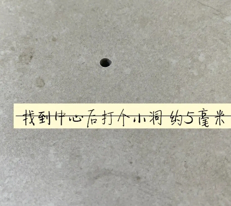 屏边瓷砖空鼓维修公司专业解答在瓷砖铺贴过程中，如果砂料搅拌不均匀，将会带来以下问题